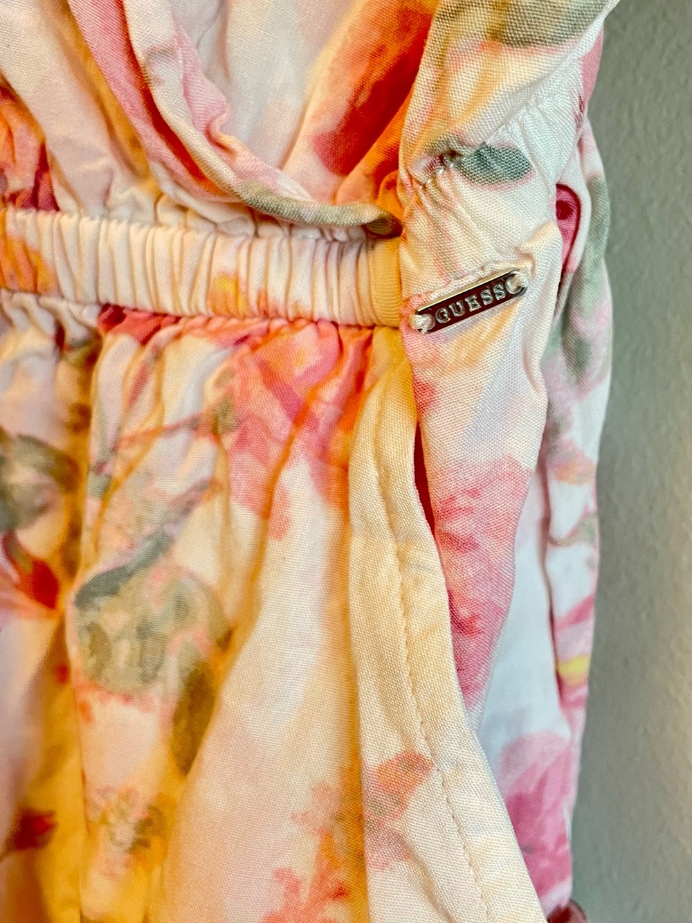 GUESS Los Angeles Floral Tie Strap Romper Pink Rose Print Size Small - Picture 3 of 5